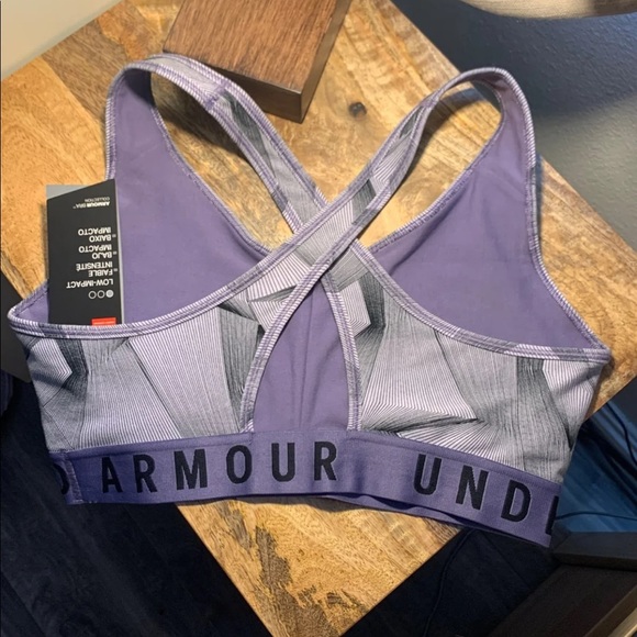 Under Armour sport bra - Picture 2 of 3